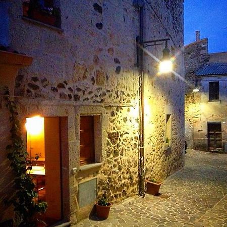 La Casa Del Borgo Bed & Breakfast Ittireddu Eksteriør bilde