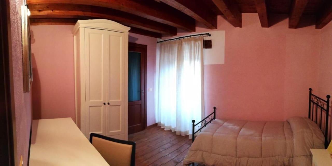 La Casa Del Borgo Bed & Breakfast Ittireddu Eksteriør bilde