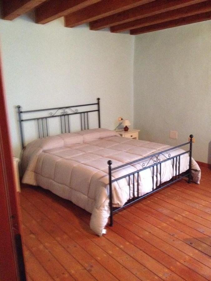 La Casa Del Borgo Bed & Breakfast Ittireddu Eksteriør bilde